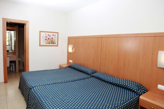 APARTMENT CAPACITY 2