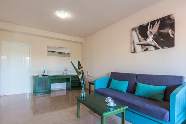 APARTMENT CAPACITY 5 ONE BEDROOM