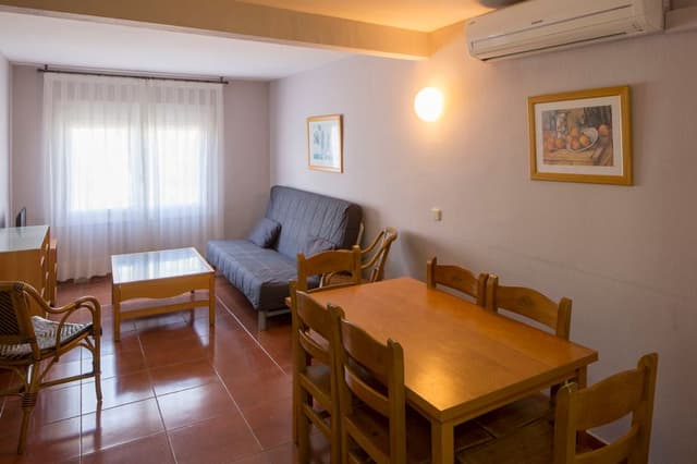 APARTMENT CAPACITY 6 TWO BEDROOMS