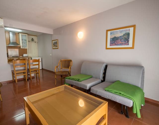 APARTMENT CAPACITY 6 TWO BEDROOMS