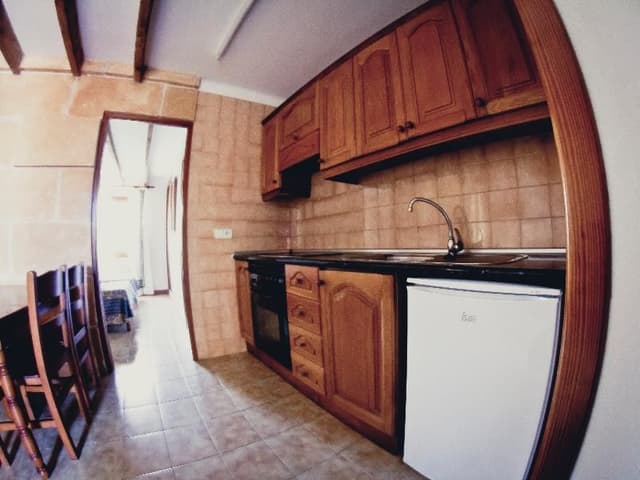 APARTMENT CAPACITY 6 TWO BEDROOMS