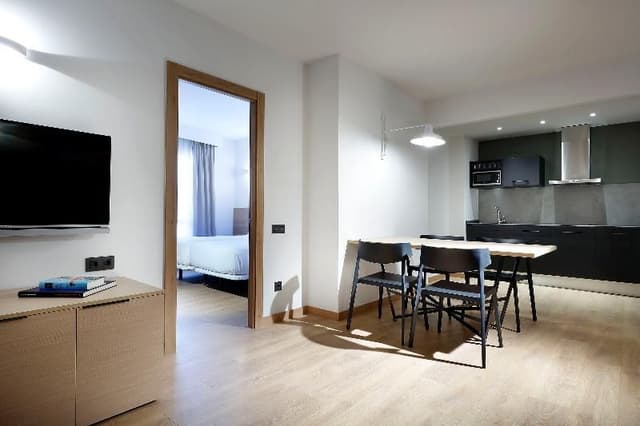 APARTMENT CAPACITY 4
