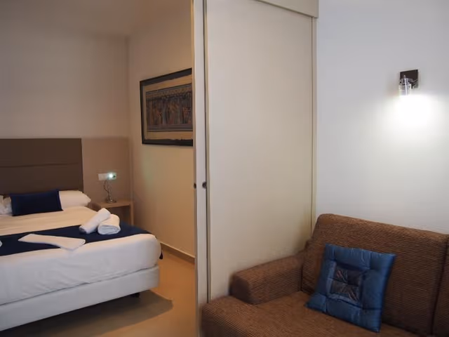 SUITE WITH AIR CONDITIONING