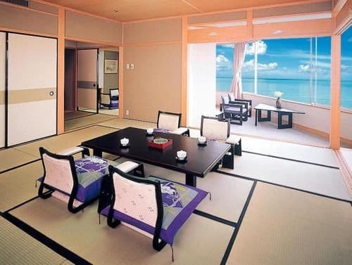 Deluxe Family Suite