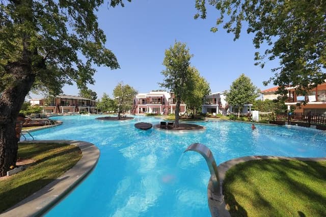 VILLA POOL VIEW