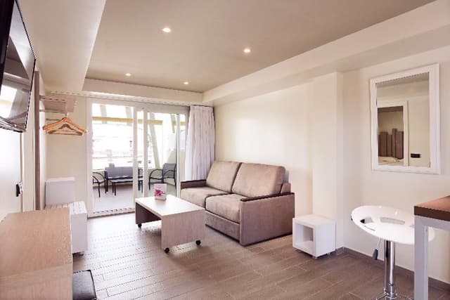APARTMENT PREMIUM
