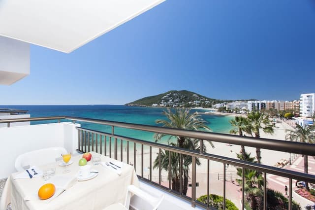 APARTMENT SEA VIEW TWO BEDROOMS