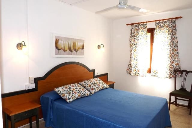APARTMENT THREE BEDROOMS