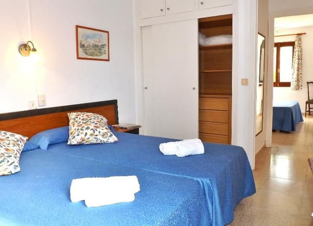 APARTMENT THREE BEDROOMS