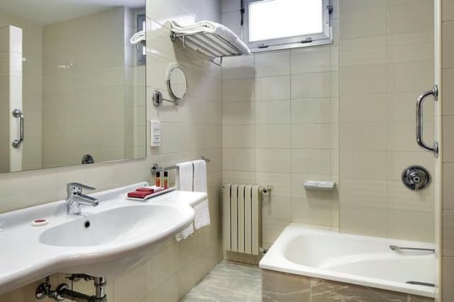 DOUBLE CAPACITY 3 ONE BEDROOM