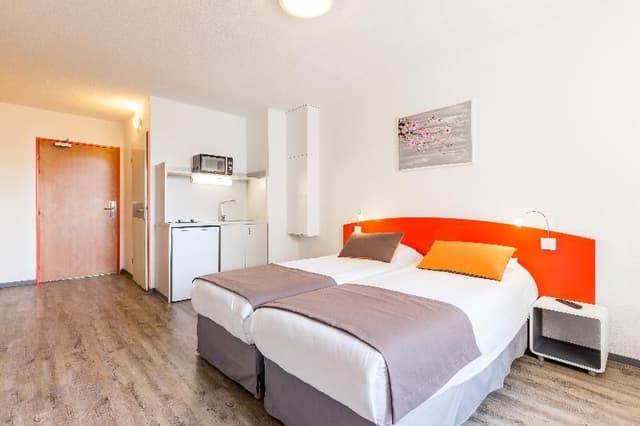 STUDIO TWO BEDS