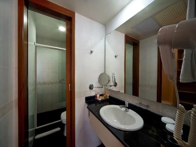 SUITE BUSINESS