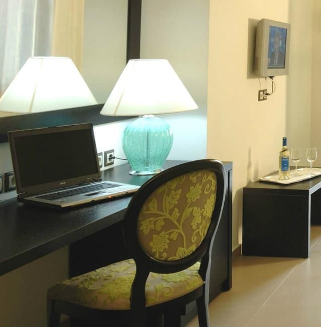 FAMILY ROOM DELUXE