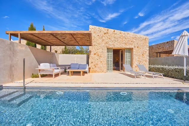 VILLA DELUXE