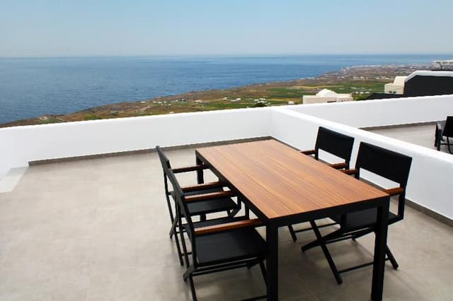 DOUBLE WITH PRIVATE POOL