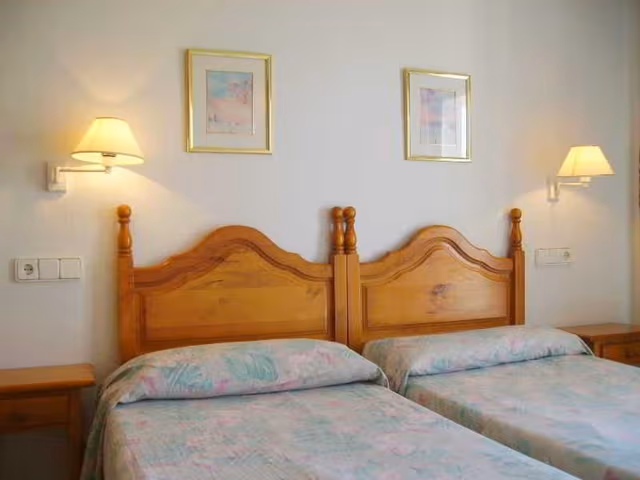 APARTMENT CAPACITY 4 ONE BEDROOM