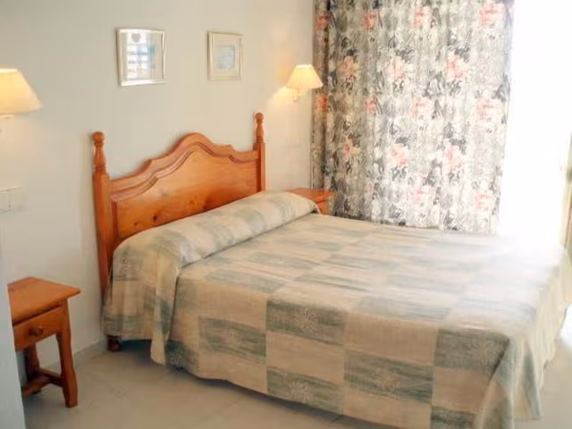 APARTMENT CAPACITY 6 TWO BEDROOMS