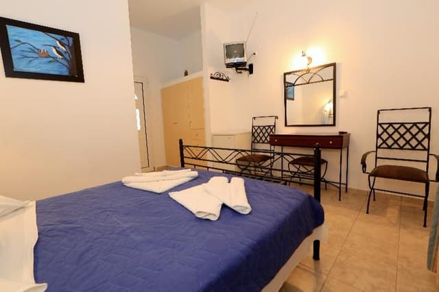 Room CAPACITY 2