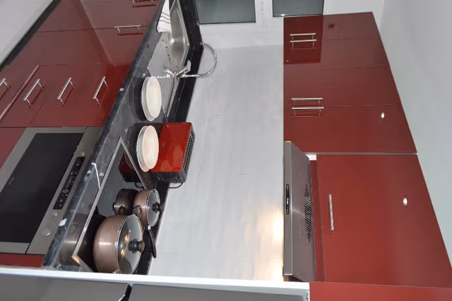 SUITE WITH KITCHENETTE