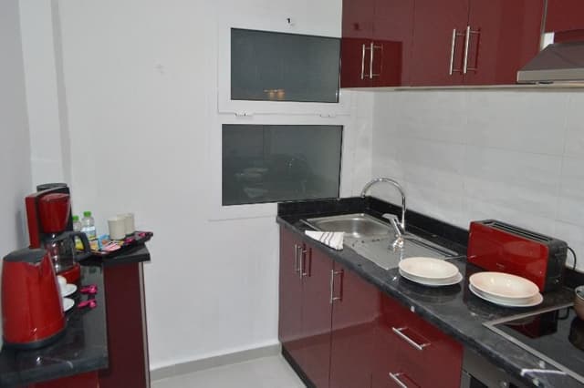 SUITE WITH KITCHENETTE