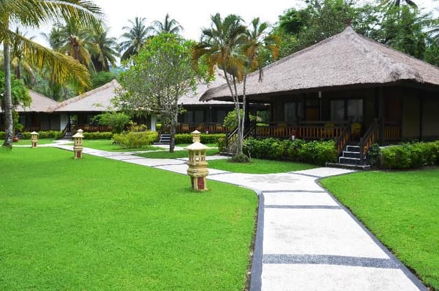 BUNGALOW GARDEN VIEW