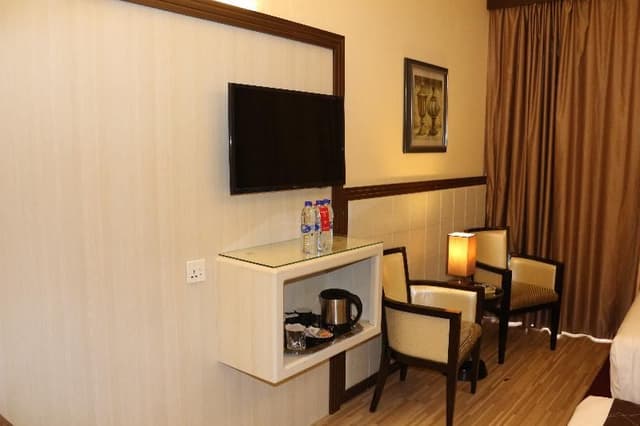 FAMILY ROOM DELUXE WITH BALCONY