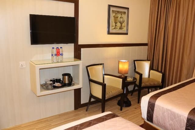 FAMILY ROOM DELUXE WITH BALCONY