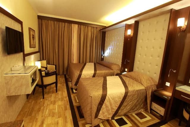 DOUBLE DELUXE SEA FRONT