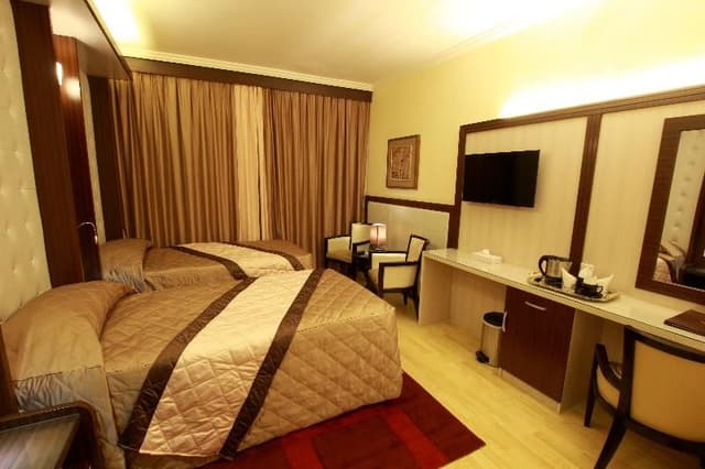 FAMILY ROOM DELUXE WITH BALCONY