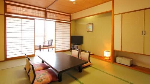 Twin Room with Tatami Area