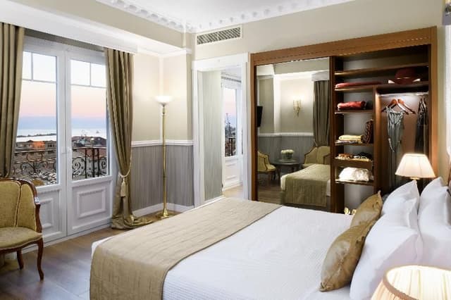 JUNIOR SUITE PREMIUM