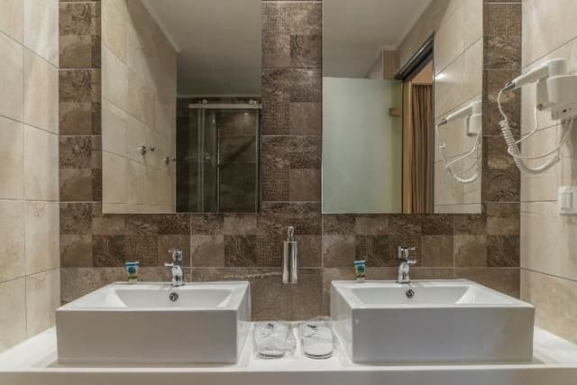 APARTMENT SUPERIOR