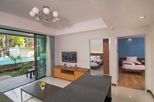 Family Room with Garden View