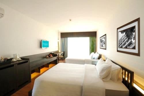 Deluxe Double or Twin Room