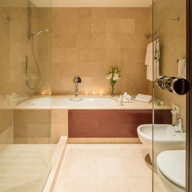 JUNIOR SUITE CAPACITY 1