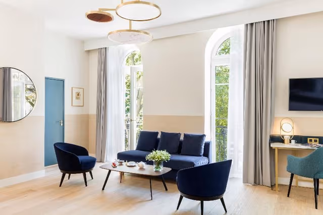 SUITE EXECUTIVE