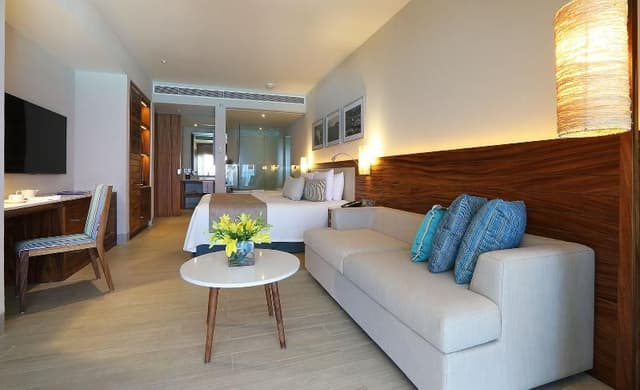SUITE DELUXE SEA VIEW