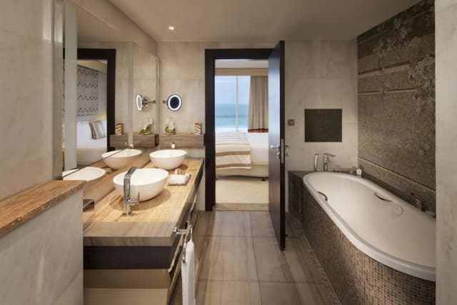 SUITE DELUXE TWO BEDROOM