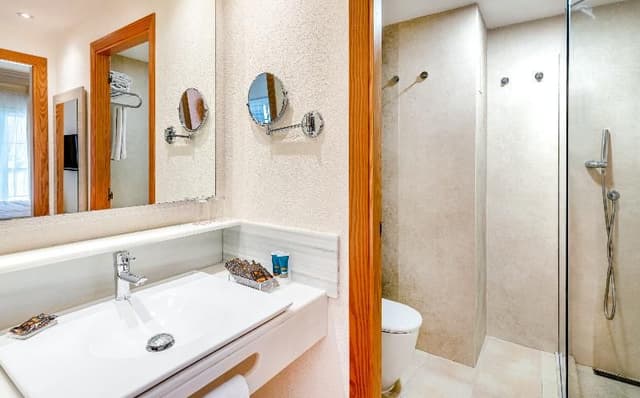 APARTMENT PREMIUM