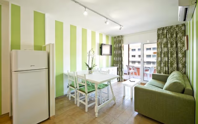APARTMENT CAPACITY 4 ONE BEDROOM