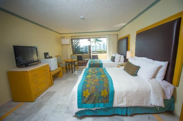 DOUBLE KING BED TWO BEDROOMS