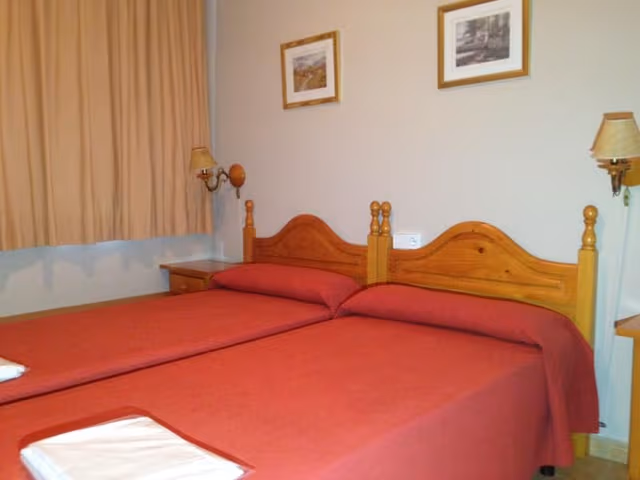 APARTMENT CAPACITY 4 ONE BEDROOM
