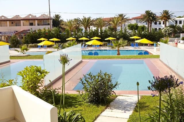 JUNIOR SUITE WITH PRIVATE POOL