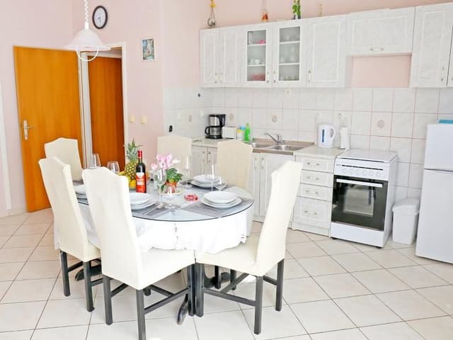 APARTMENT ONE BEDROOM