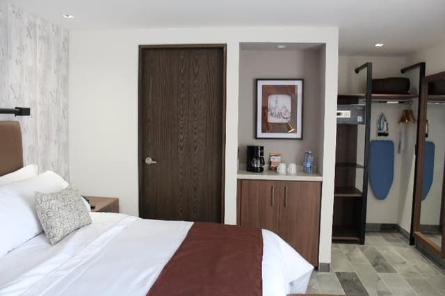SUITE TWO BEDS