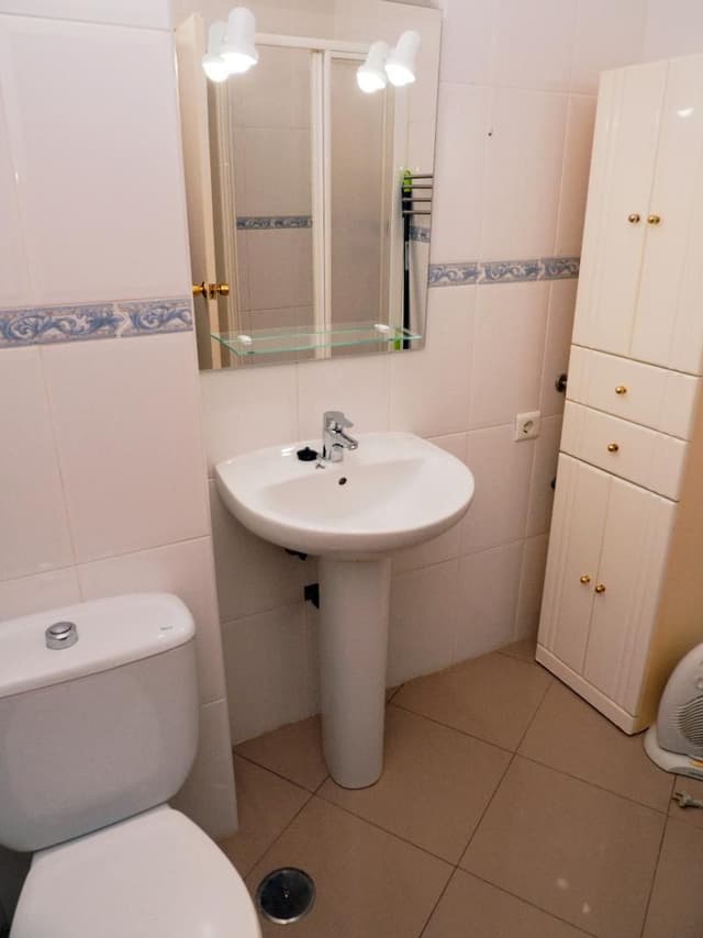 APARTMENT CAPACITY 4 ONE BEDROOM