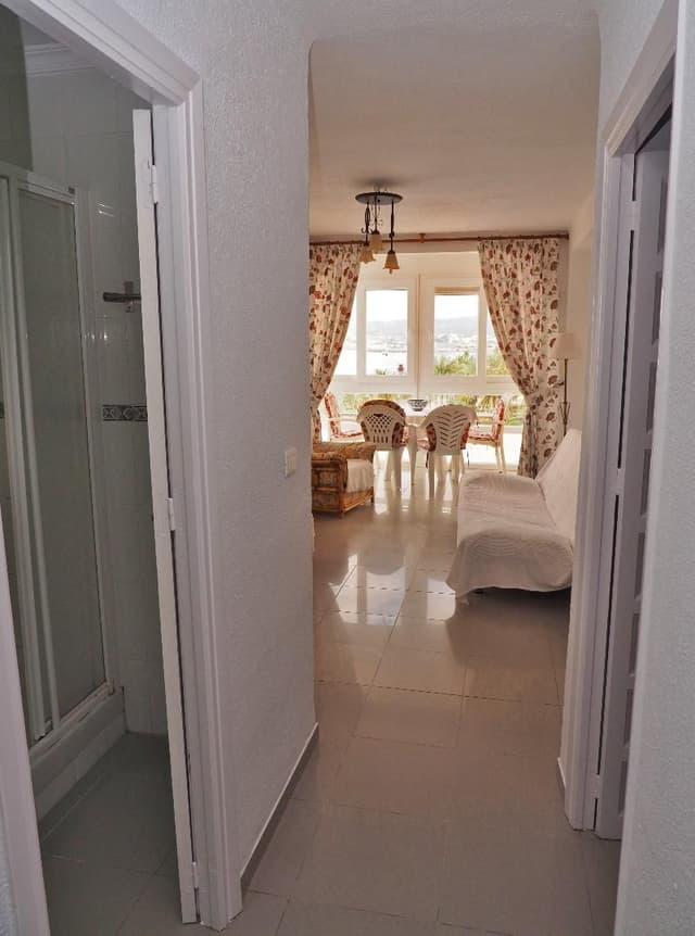 APARTMENT CAPACITY 5 TWO BEDROOMS