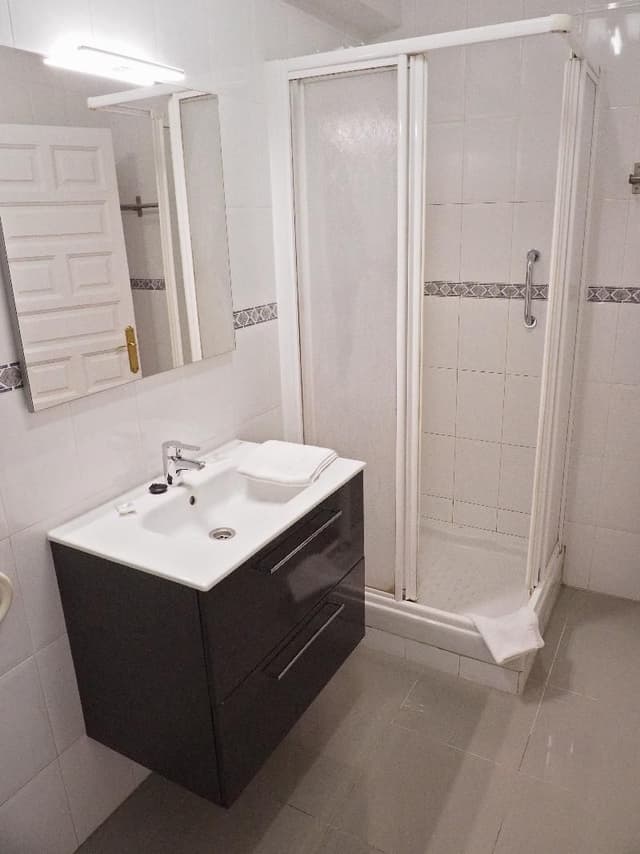 APARTMENT CAPACITY 5 TWO BEDROOMS