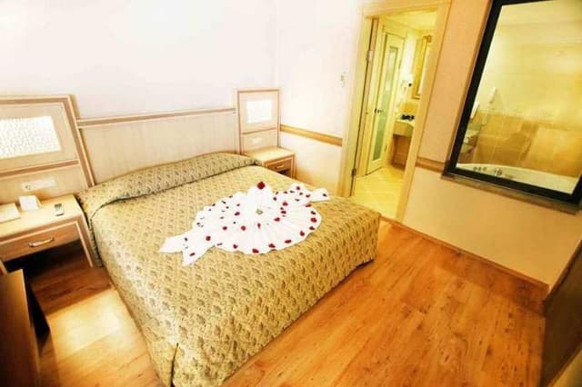 JUNIOR SUITE STANDARD