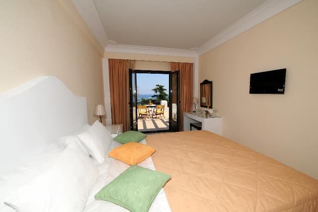 APARTMENT SEA VIEW